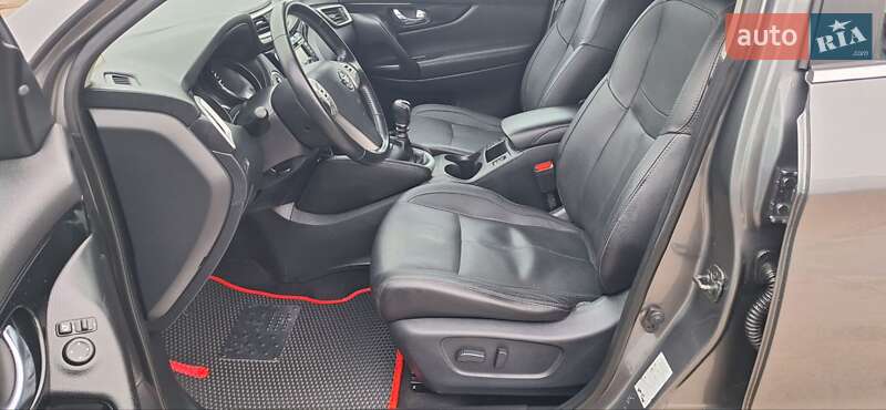 Позашляховик / Кросовер Nissan Qashqai 2016 в Новоархангельську