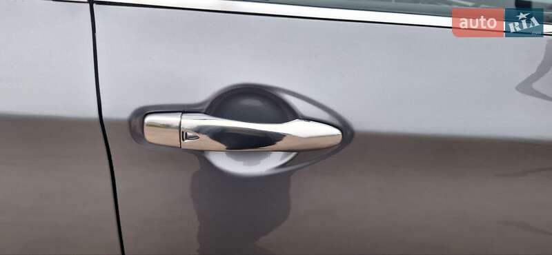 Позашляховик / Кросовер Nissan Qashqai 2016 в Новоархангельську