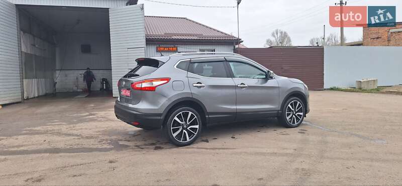 Позашляховик / Кросовер Nissan Qashqai 2016 в Новоархангельську