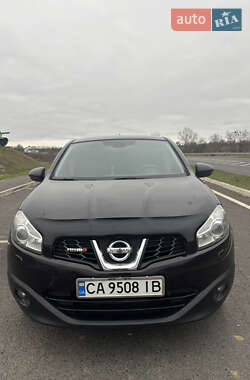 Внедорожник / Кроссовер Nissan Qashqai 2010 в Тальном