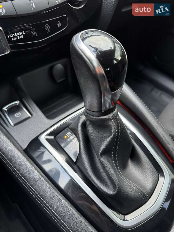 Внедорожник / Кроссовер Nissan Qashqai 2018 в Сумах