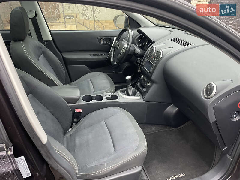Внедорожник / Кроссовер Nissan Qashqai 2010 в Ивано-Франковске