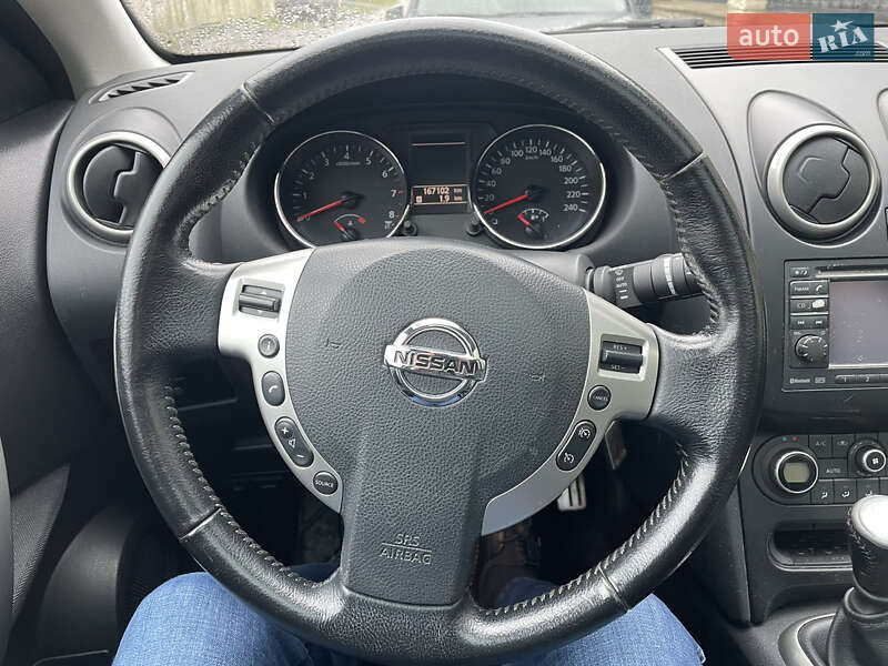 Внедорожник / Кроссовер Nissan Qashqai 2010 в Ивано-Франковске