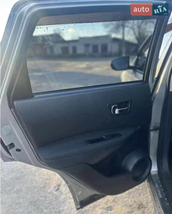 Позашляховик / Кросовер Nissan Qashqai 2011 в Охтирці