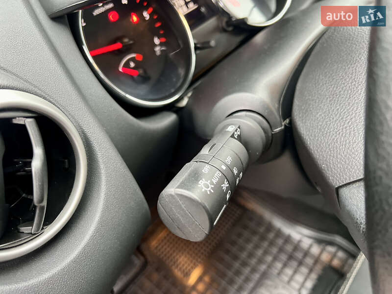 Позашляховик / Кросовер Nissan Qashqai 2013 в Дубні