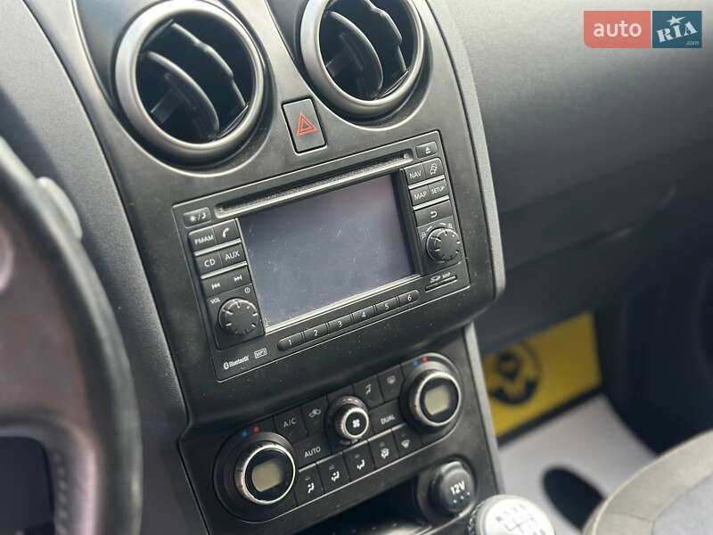 Внедорожник / Кроссовер Nissan Qashqai 2010 в Ивано-Франковске