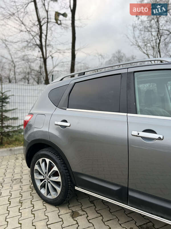 Внедорожник / Кроссовер Nissan Qashqai 2010 в Луцке