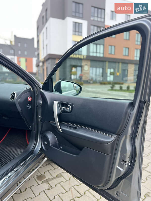 Внедорожник / Кроссовер Nissan Qashqai 2010 в Луцке