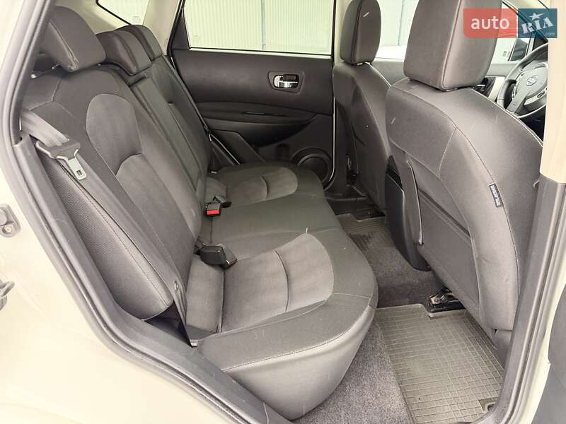 Внедорожник / Кроссовер Nissan Qashqai 2012 в Днепре