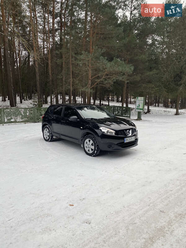 Внедорожник / Кроссовер Nissan Qashqai 2010 в Дубно