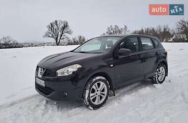 Позашляховик / Кросовер Nissan Qashqai 2010 в Ромнах