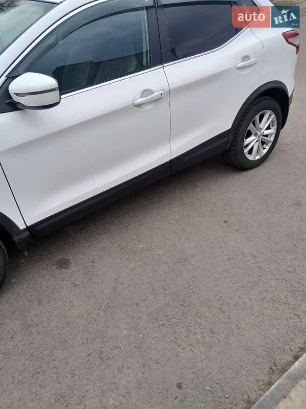 Внедорожник / Кроссовер Nissan Qashqai 2016 в Одессе фото 12 Внедорожник / Кроссовер Nissan Qashqai 2016 в Одессе