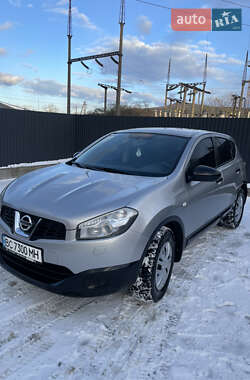 Позашляховик / Кросовер Nissan Qashqai 2011 в Сколе