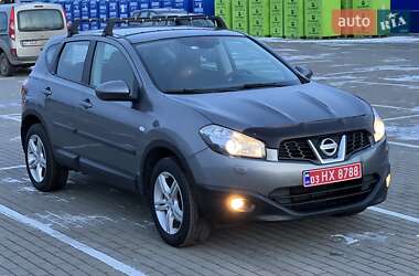 Позашляховик / Кросовер Nissan Qashqai 2012 в Нововолинську