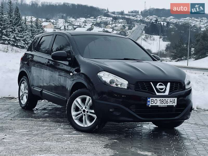 Внедорожник / Кроссовер Nissan Qashqai 2011 в Тернополе