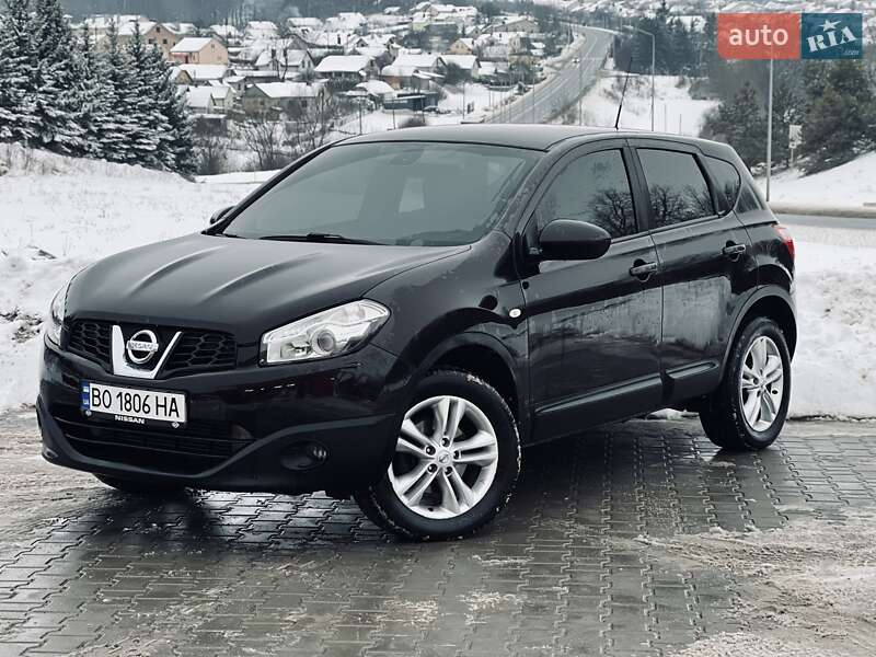 Внедорожник / Кроссовер Nissan Qashqai 2011 в Тернополе