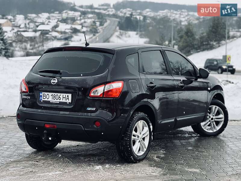 Внедорожник / Кроссовер Nissan Qashqai 2011 в Тернополе