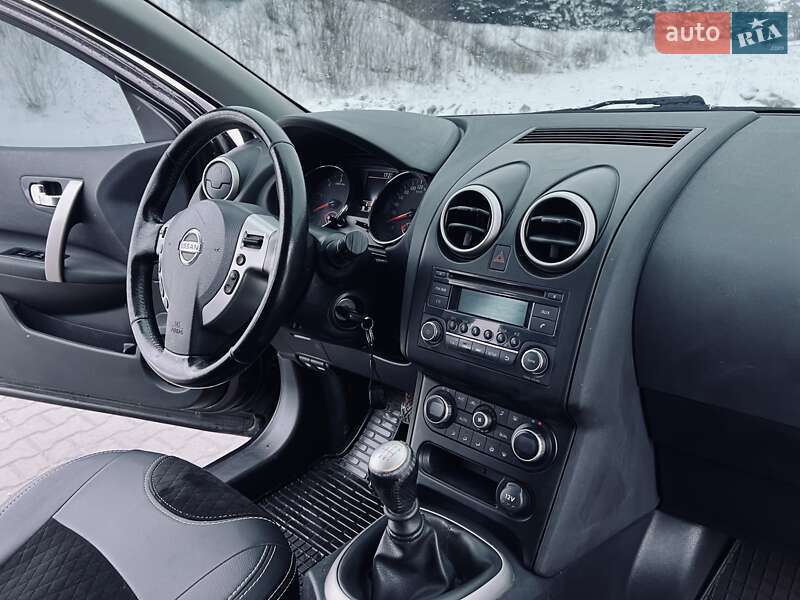 Внедорожник / Кроссовер Nissan Qashqai 2011 в Тернополе