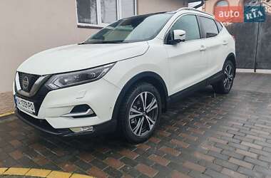 Позашляховик / Кросовер Nissan Qashqai 2018 в Чернівцях