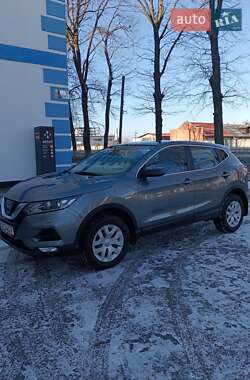 Внедорожник / Кроссовер Nissan Qashqai 2017 в Полтаве