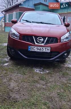 Внедорожник / Кроссовер Nissan Qashqai 2011 в Ужгороде