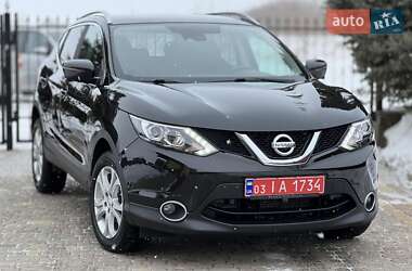 Позашляховик / Кросовер Nissan Qashqai 2015 в Чернівцях