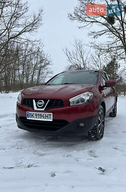 Внедорожник / Кроссовер Nissan Qashqai 2012 в Вараше