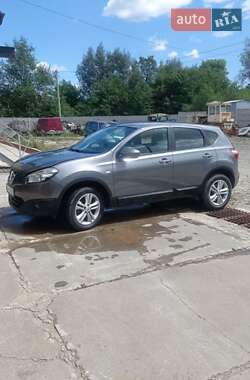 Внедорожник / Кроссовер Nissan Qashqai 2013 в Надворной
