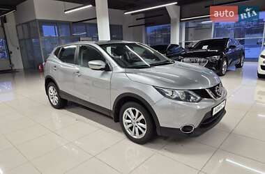 Внедорожник / Кроссовер Nissan Qashqai 2017 в Хмельницком