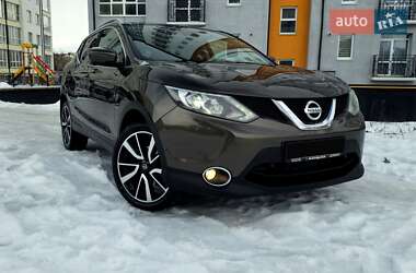 Позашляховик / Кросовер Nissan Qashqai 2014 в Івано-Франківську