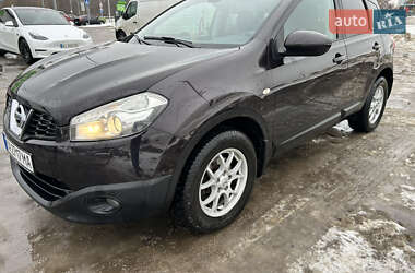 Позашляховик / Кросовер Nissan Qashqai 2010 в Києві