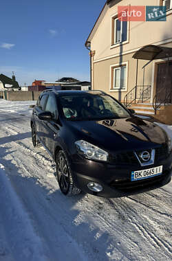Внедорожник / Кроссовер Nissan Qashqai 2011 в Ровно