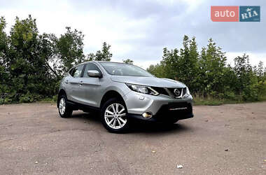 Позашляховик / Кросовер Nissan Qashqai 2014 в Києві