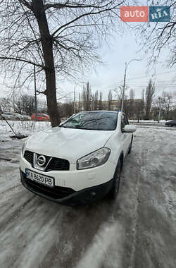 Внедорожник / Кроссовер Nissan Qashqai 2010 в Киеве