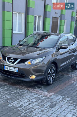 Внедорожник / Кроссовер Nissan Qashqai 2014 в Тернополе