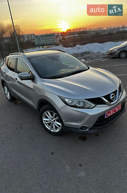 Внедорожник / Кроссовер Nissan Qashqai 2014 в Ровно