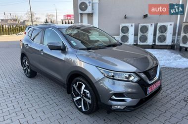 Внедорожник / Кроссовер Nissan Qashqai 2017 в Черновцах