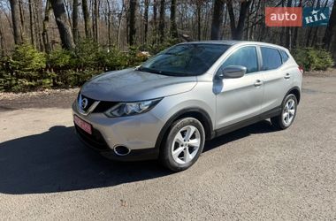 Внедорожник / Кроссовер Nissan Qashqai 2015 в Луцке