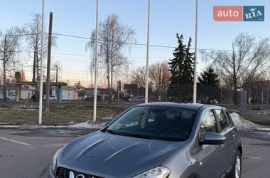 Позашляховик / Кросовер Nissan Qashqai 2010 в Житомирі