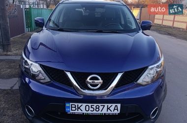 Позашляховик / Кросовер Nissan Qashqai 2015 в Рівному