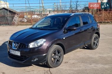 Позашляховик / Кросовер Nissan Qashqai 2013 в Харкові