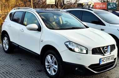 Позашляховик / Кросовер Nissan Qashqai 2011 в Львові
