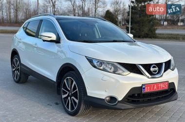 Внедорожник / Кроссовер Nissan Qashqai 2015 в Козове