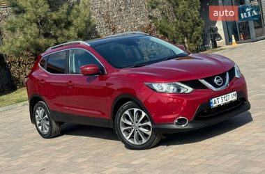 Внедорожник / Кроссовер Nissan Qashqai 2015 в Ивано-Франковске