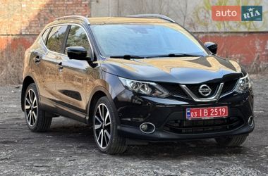 Внедорожник / Кроссовер Nissan Qashqai 2015 в Луцке