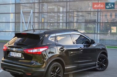Внедорожник / Кроссовер Nissan Qashqai 2015 в Харькове