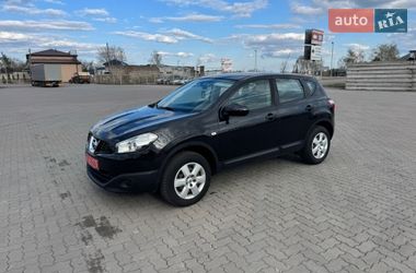Внедорожник / Кроссовер Nissan Qashqai 2010 в Сарнах