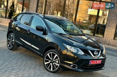 Внедорожник / Кроссовер Nissan Qashqai 2015 в Ивано-Франковске