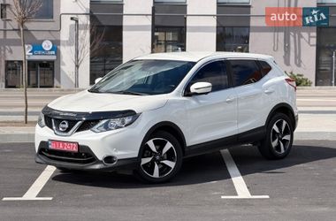 Внедорожник / Кроссовер Nissan Qashqai 2015 в Ровно