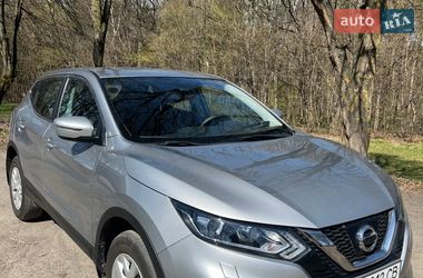 Внедорожник / Кроссовер Nissan Qashqai 2017 в Хмельницком